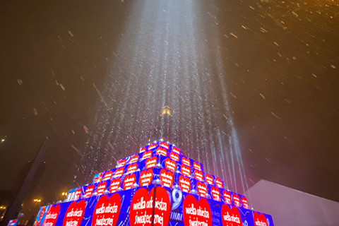 The MegaPointes were arranged on each level of the five-tiered pyramid (photo courtesy Green Beam Design)