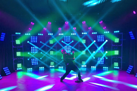 Gery Dintelman created a design that gave each band a different look