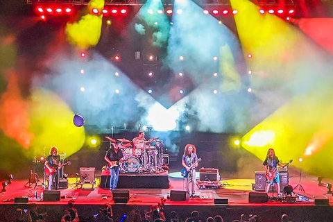 Helping to create the production were 18 Chauvet Professional Rogue R1 Wash fixtures