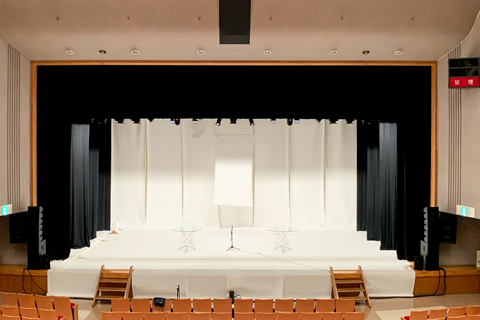 Paddy Field supplies audio, video and recording solutions to a wide range performing arts productions