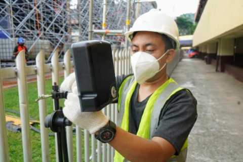 The HelixNet and FreeSpeak II system configuration facilitated the required communication channels