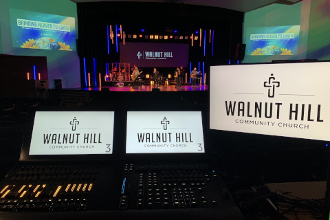 There are 25 DMX universes and around 4000 parameters running from the grandMA3