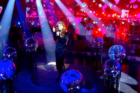 Every week a famous artist takes the stage accompanied by the Sven Hammond Big Band