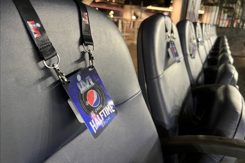 PixMob provided 70,000 Nova-powered LED laminates to all live audience members