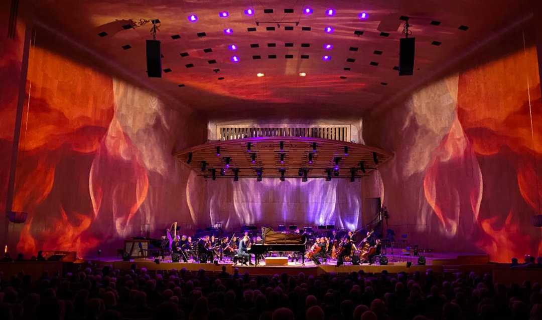 The 90-minute orchestral performance immersed the audience in a ‘visual flow’