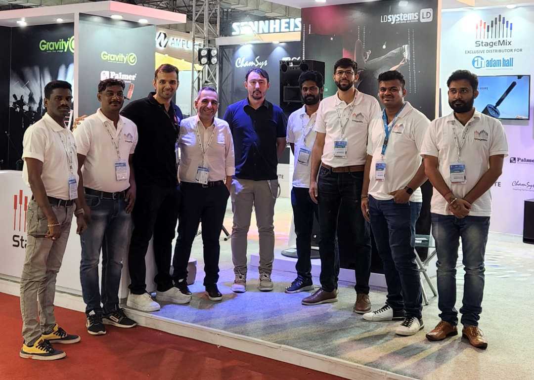 The StageMix/ChamSys team at PALM Mumbai