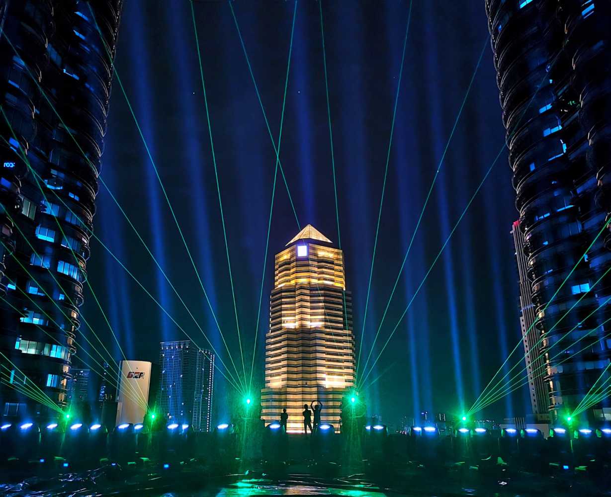 Guests enjoyed a thrilling aerial show