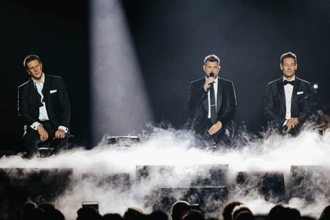 The generator provides the atmosphere for a very special moment during the show (photo: Jakub Janecki)