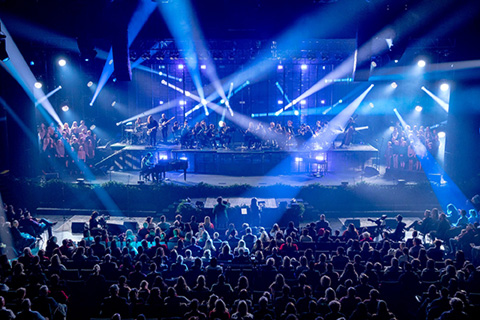 This year’s services featured an increased production value (photo: Mehgan Heaton)