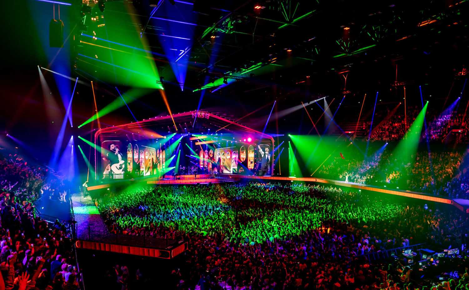 Nick & Simon’s Ahoy farewell (photo: Nico Alsemgeest)