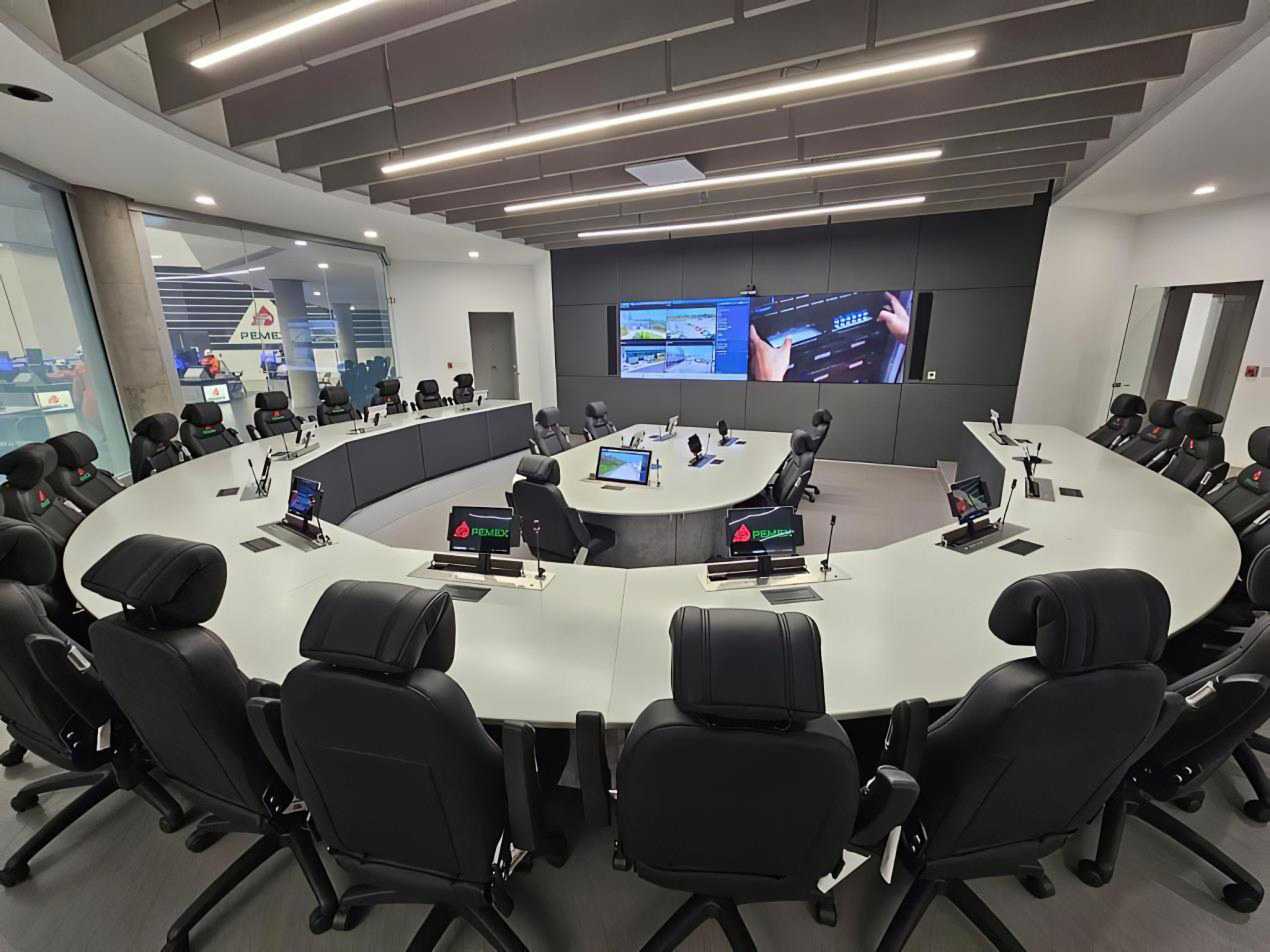 Olmeca Refinery has implemented several Christie solutions in its control rooms and offices