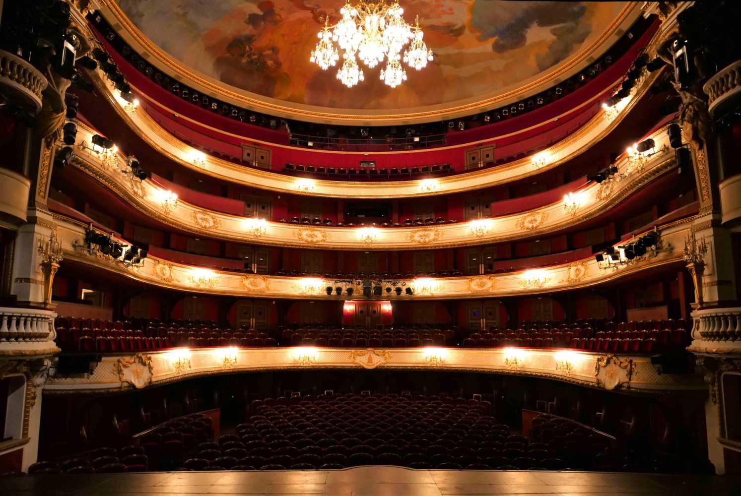 A total of 27 Halcyon Platinum fixtures and 12 Halcyon Gold fixtures have been installed